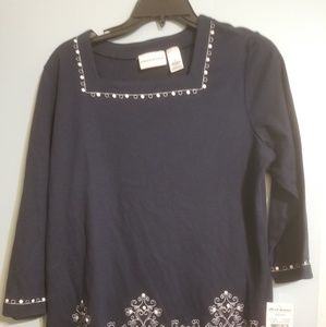 Navy square neck embroidered top